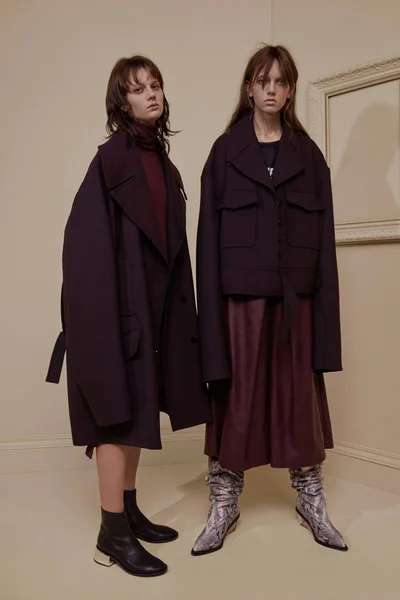 Look 4